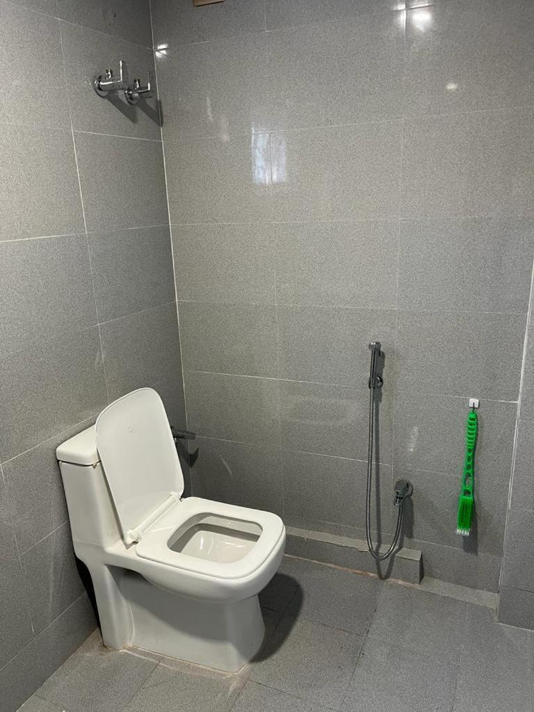 Riverside Palm Condo With Ac Near Kamakhya Temple Гувахати Екстериор снимка